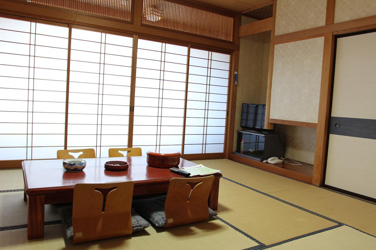Hotel Cottage Shirakawa Sekinosato الغرفة الصورة