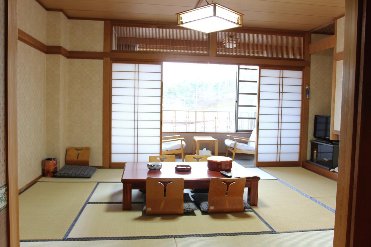 Hotel Cottage Shirakawa Sekinosato الغرفة الصورة